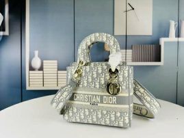 Picture of Dior Lady Handbags _SKUfw148957450fw